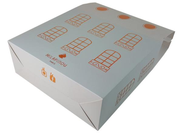 Fantastic Shinning Color Gold Foil Hot Stamping Rigid Paperboard House Shape Gift Box for the Kid Clothes Packing