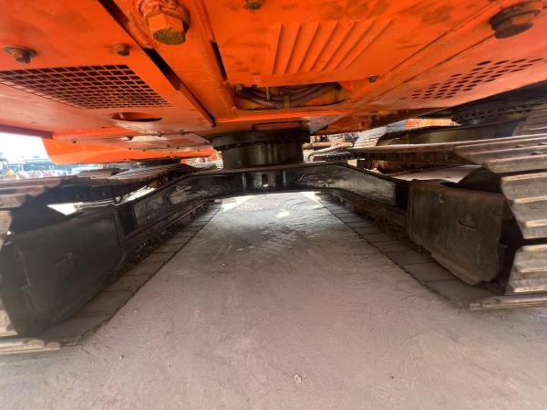 5850 kg de segunda mão Em bom estado Hitachi ZX60 com 0,22m3 Capacidade de balde Venda quente
