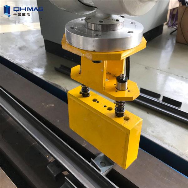 No Damage Welding Holder Magnet , 16kgf/Cm2 NdFeB AlNiCo Magnetic Ground Clamp