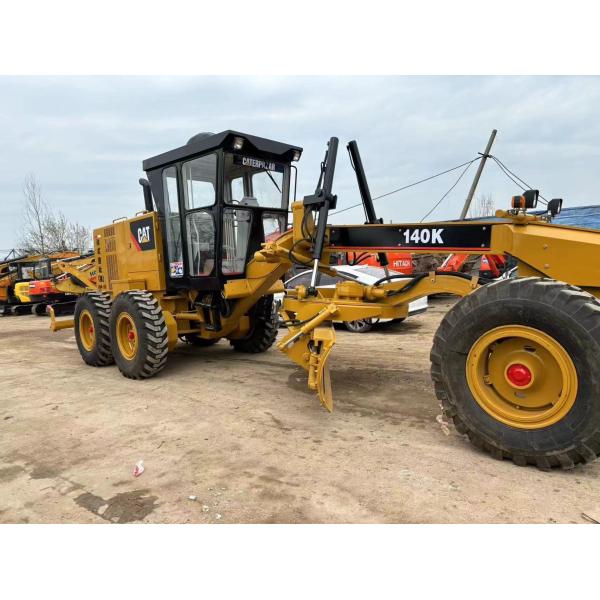 CAT140K Grader in Shanghai Second-hand CATERPILLAR 140k with Cummins Engine 17000 KG
