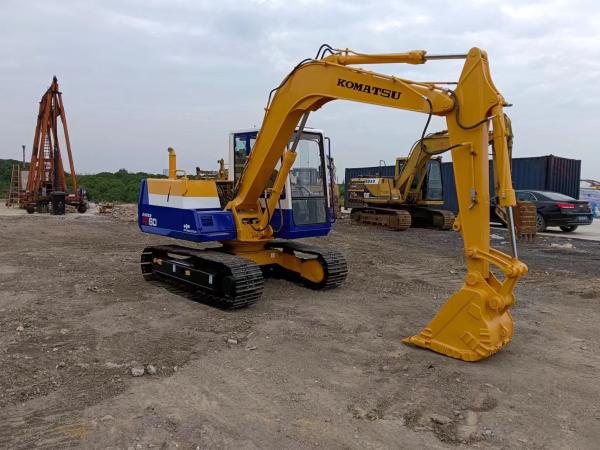 Japão Komatsu PC60-6 escavadeira com baixo peso operacional de 6 toneladas e em boas condições