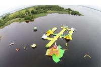 Parque inflável da água da grande baía super impressionante, esportes de água amarelos para o oceano