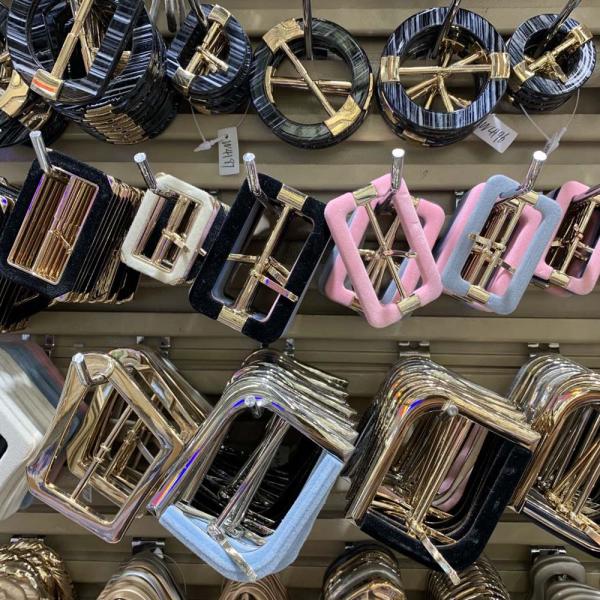 OEM Garments Trims Accessories Dog Hook Cast Iron  Square Ring Nickle Free