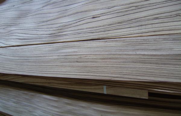 Natural Zebrano Quarter Cut Plywood Veneer , 0.45mm Thickness