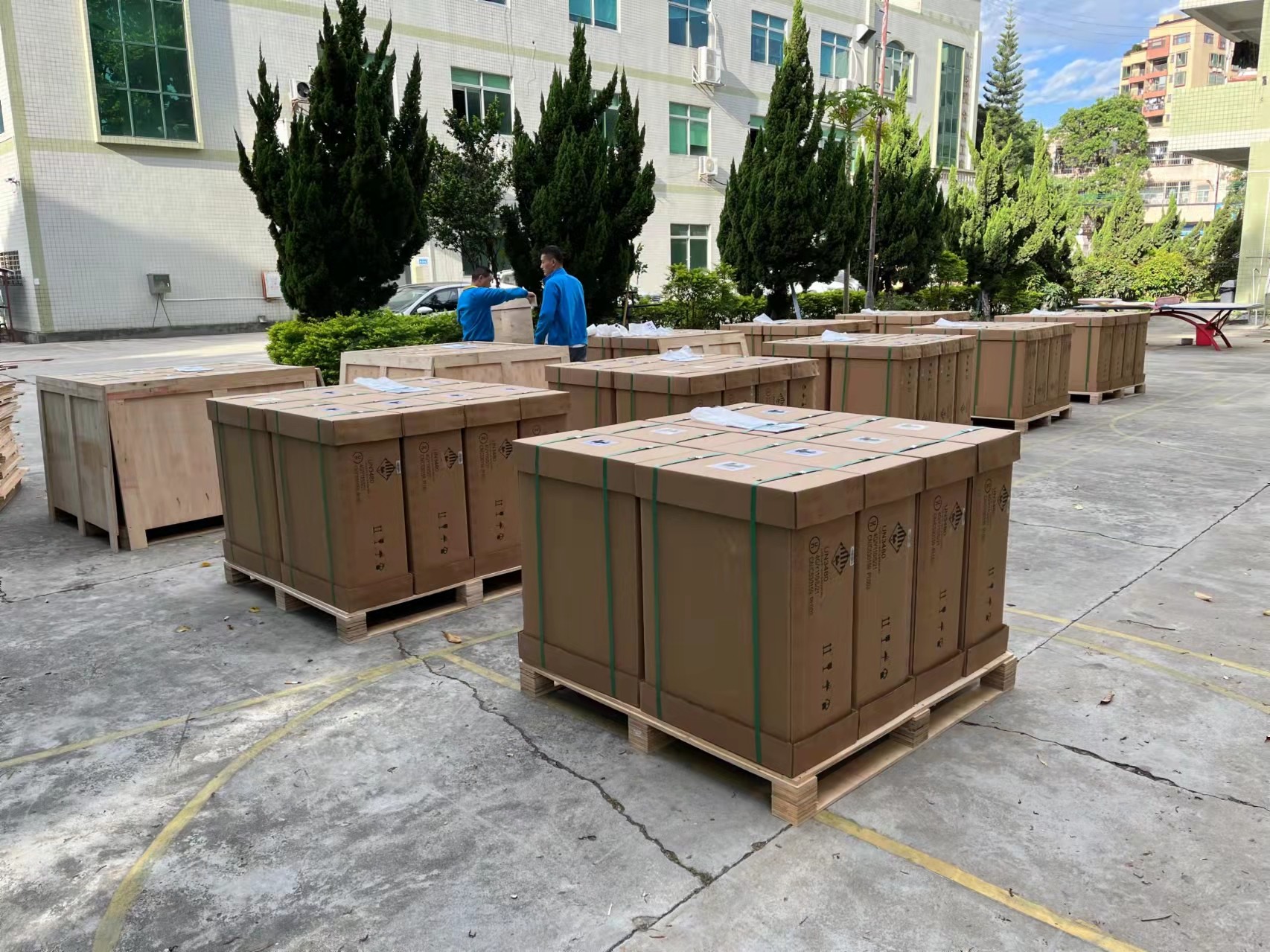 Батарея установленная стеной солнечная резервная 5KWh 51.2V 100Ah для системы накопления энергии