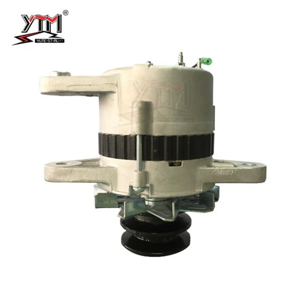 Excavator 6BB1 Electric Alternator Motor 24V 35A 1812003650 For Isuzu EX200 - 1