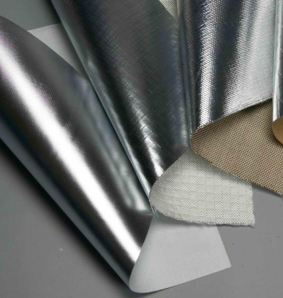 Le ruban adhésif en aluminium de tissu en verre de barrière de vapeur a stratifié le parement d'isolation