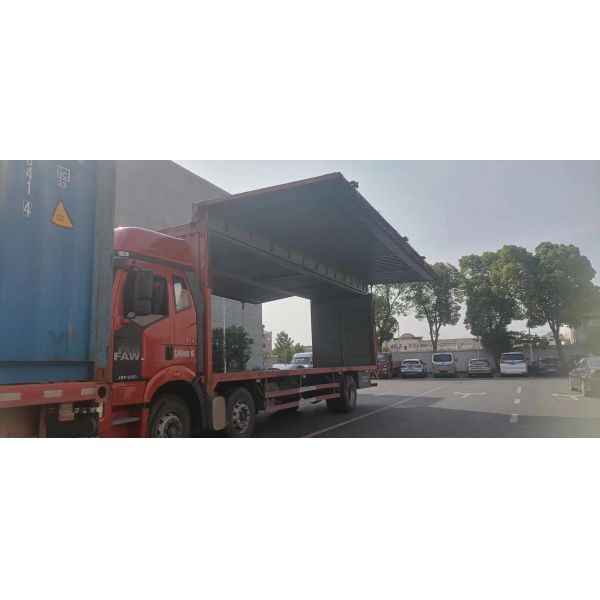 Truck From Yiwu China To Poland Extra Large Cargo DDP Shipping Broker