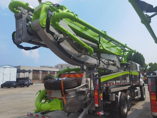 2025 3 Axles 8 wheels Concrete Boom Pump Truck Zoomlion 43m with FAW Chassis