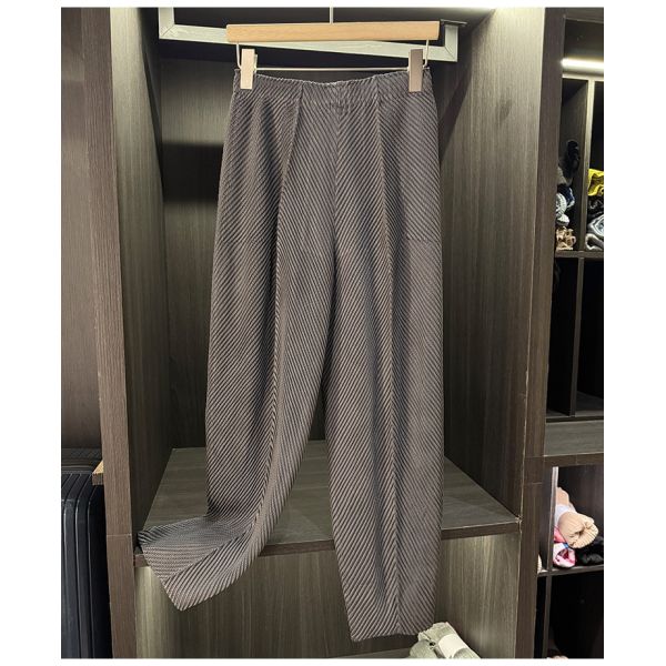 Workplace Design-Inspired Niche Autumn Suit Set High-End Feel Fish Scale Pleats Easy Care No Ironing Needed Elegant Two-Piece