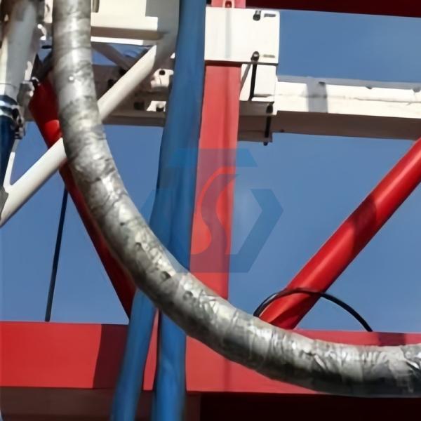 Flanche à boucle tuyau à haute pression enroulée en fil de fer tuyau hydraulique de pétrole champ de pétrole 2 3 4 pouces