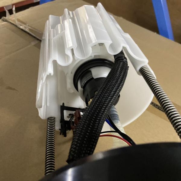 Conjunto de bomba de combustível Maxus V80 LDV em plástico e aço com OE C00139275