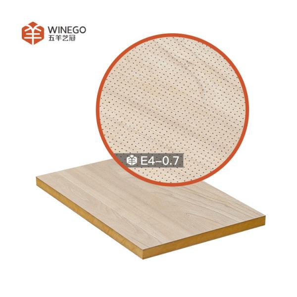 Panneaux de bois perforés micro sur mesure, panneaux de plafond en bois perforé