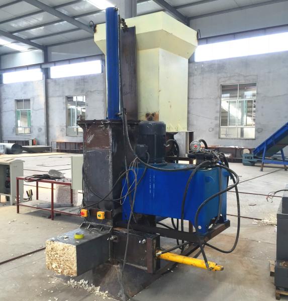 Máquina de embalagem dos aparas de madeira, máquina de madeira da prensa da serragem para a venda