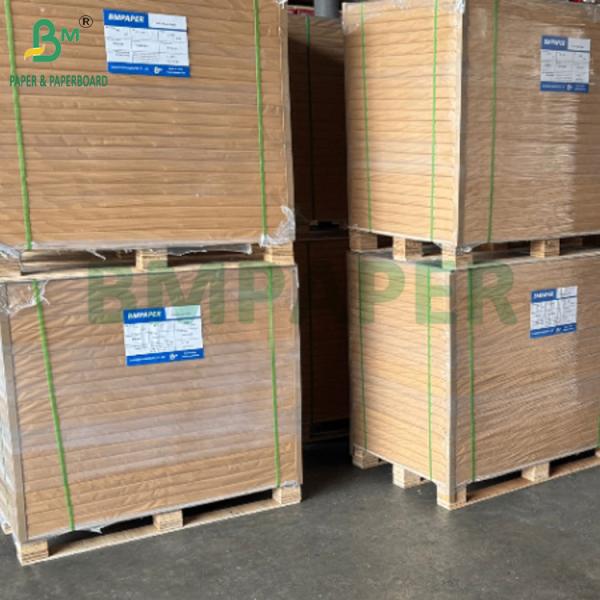 0.7mm 590gm Carton Kraft blanc pour produits électroniques Package 79 x 109cm