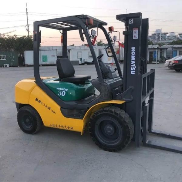 2tons 3t 5t 3000kg TCM Komatsu Forklift Japan ISUZU Engine with 2 Stage/3 Stage Mast