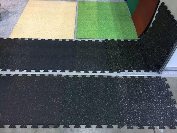 1000X1000X40mm GYM Interlocking Rubber Tiles Customized Interlocking Weight Room Flooring Red