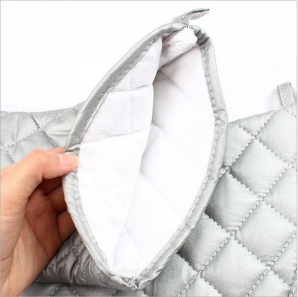 O OEM presta serviços de manutenção a testes padrões personalizados do algodão das luvas do forno material de prata durável