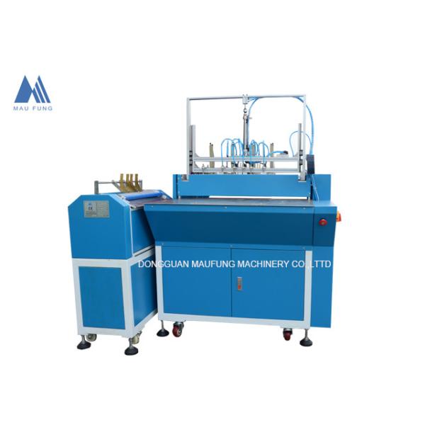 Machine de réalisation de couvertures d'albums photo