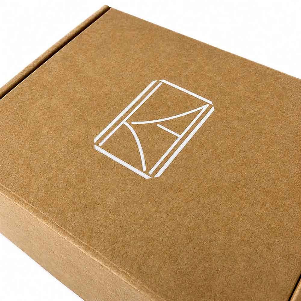 Retail Packaging Kraft Mailer Box with White Screen Printed Logo