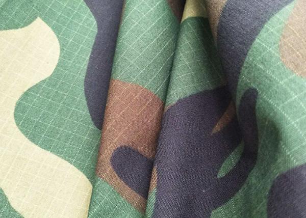 Polyester Cotton High Strength Army Digital Camo Fabric Wrinkle Resistance