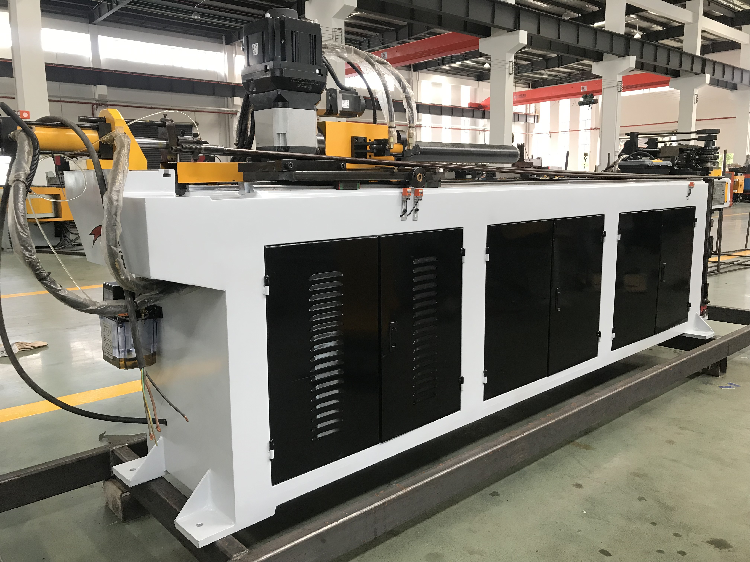 Выхлопная труба гибочной машины трубы дорна оборудования трубки Cnc гнуть гидравлическая