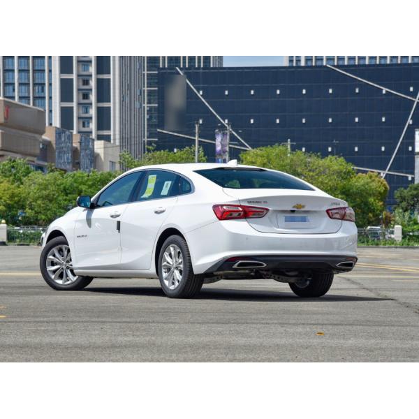 Бензиновый Chevrolet Malibu Седан 5 мест Двухколесный 4×2