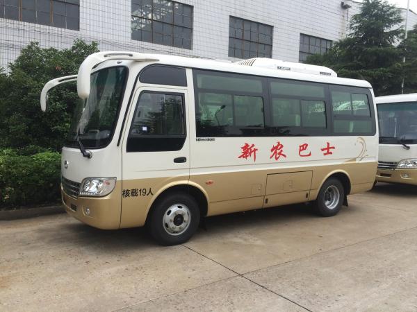 Plateau Terrain 19 Seats Diesel Minibus Star Type Cummins Engine Manual Gearbox
