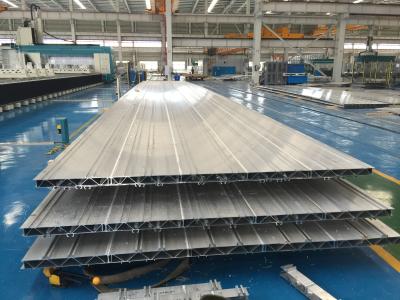 4.2M o alumínio 6063 T6 expulsou espessura de parede dos perfis 16.8MM usada como a parede lateral dos metros