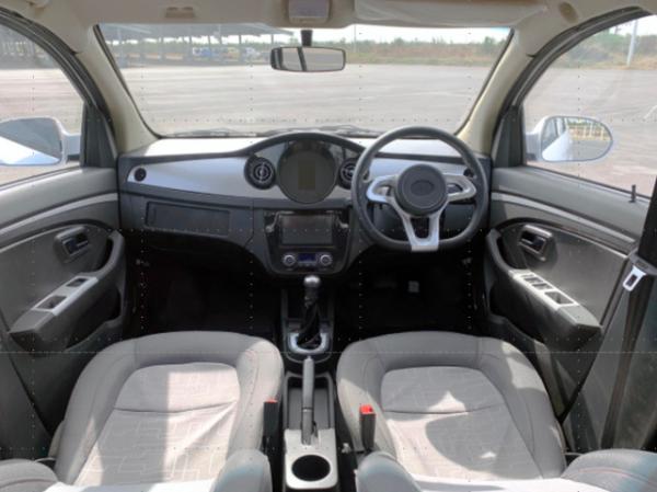 Right-Hand Drive EV Hatchback Household Electric Vehicle Durable And Safe