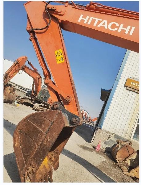 HITACHI ZX195 Excavadora de rastreador usada 18900kg Operación estable con 0.91m3 de cubo