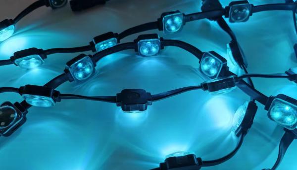 Source lumineuse ponctuelle IP67 RGB 25mm pour produits d'éclairage numérique LED d'attractions en extérieur