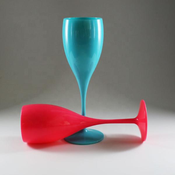 Green Perrier Jouet Polycarbonate Plastic Champagne Glasses Flutes For Tub Poolside