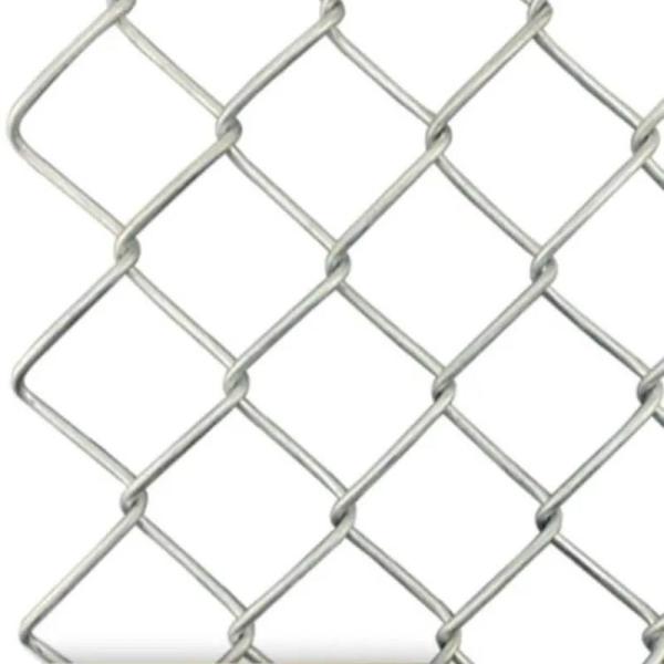 Hot Dipped Galvanized Diamond 6mm Fence Chain Link Wire Mesh Heat Treated Wood