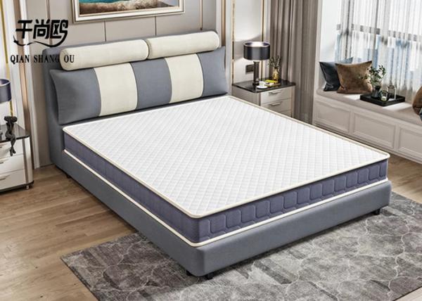 Breathable Linen Soft Comfortable Bed , Extra Large Upholstered Bed With Pillows
