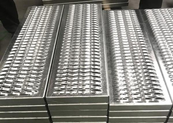 Max 6000mm Regular Grip Strut  Walkway For Stair Treads Ramps And Decks
