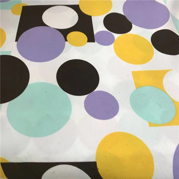 75DX150D напечатало ткань 100 полиэстер ткани 135gsm 150cm Microfiber водоустойчивую