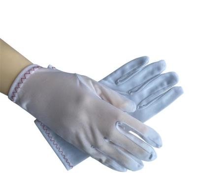 Das luvas de nylon de tricô da inspeção da sala de limpeza tamanho livre de poeira de pouco peso M/L