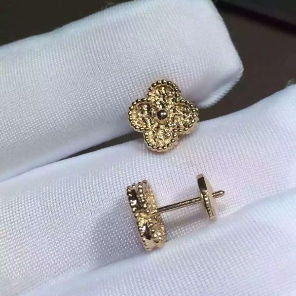 Best AAA Quality Vintage Alhambra 18K Yellow Gold Necklace and Earrings