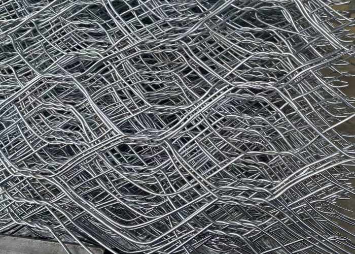 Серебристая высокая напряженность 60x80mm Galfan покрыла ячеистую сеть Gabion как подпорная стенка