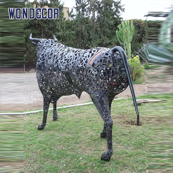 Decoração de arte animal ao ar livre abstrato montagem de peças ocas bisonte escultura de aço inoxidável
