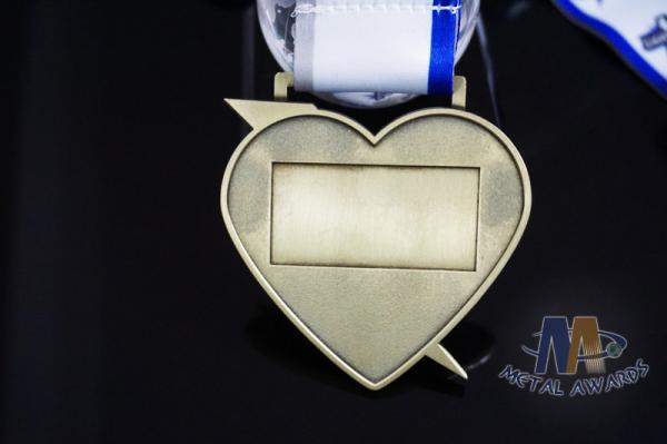 Heart Shape Die Casting Metal Award Custom Logo Medals Sublimated / Heat Tranfer Printing Ribbon