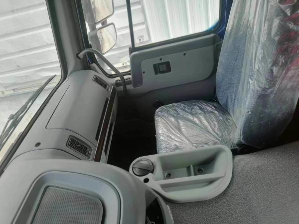 Sinotruk HOWO 6X4 10 Trator de rodas e camiões de transporte para ≤5 lugares