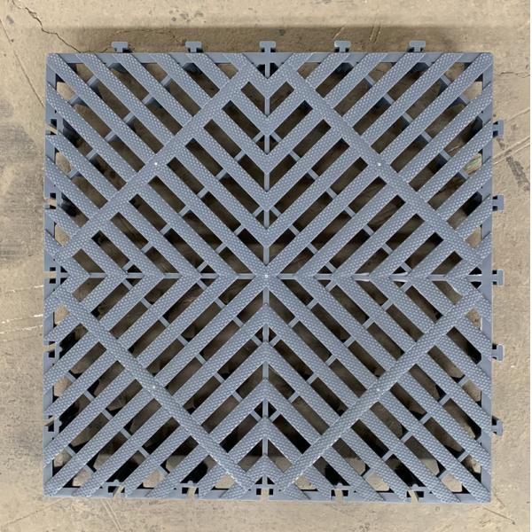 50x50x5.0cm Plastic Garage Flooring Mats for Carwash Workshop Industrial Design Style