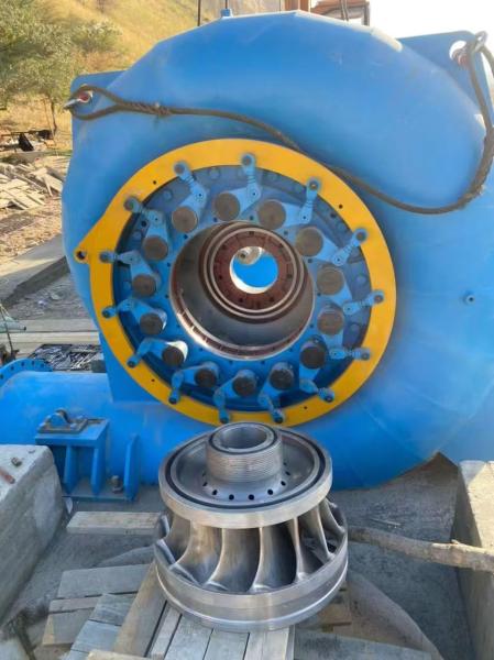 Generador de turbina de agua de 200kw-20mw Instalación vertical / horizontal Larga vida útil
