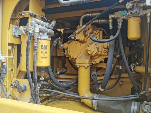 Excavadora de segunda mão CAT336E com potência forte e design de aço macio em boas condições