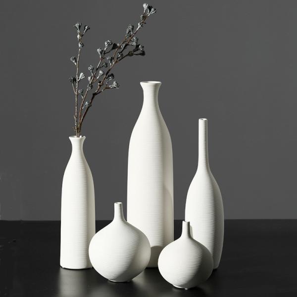 Elegant White Ceramic Vase for Dining Table Decor and Fresh Living Room Arrangements