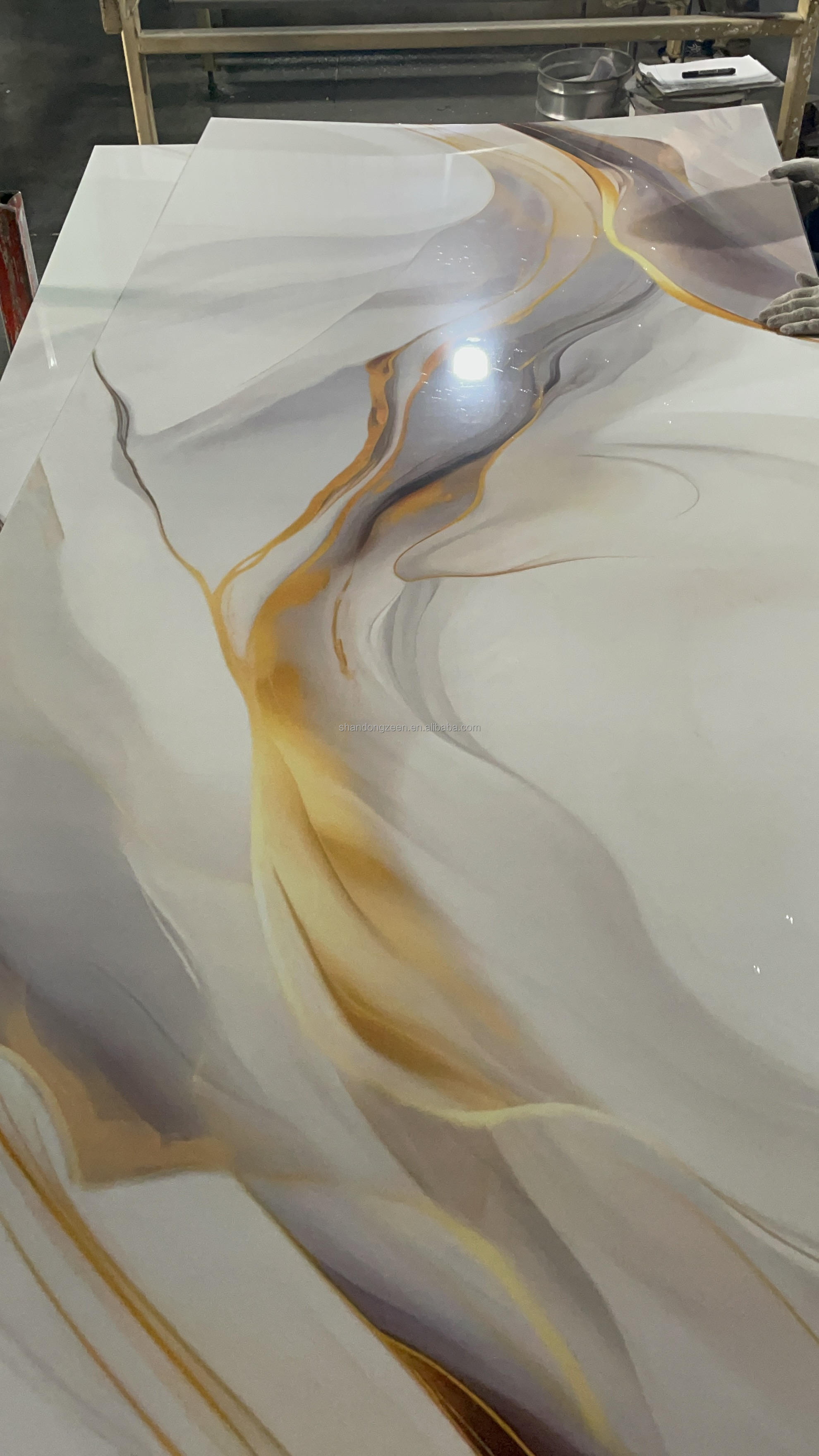 High Gloss Waterproof Scratch Resistant UV Marble Sheets For Kitchens Bathrooms