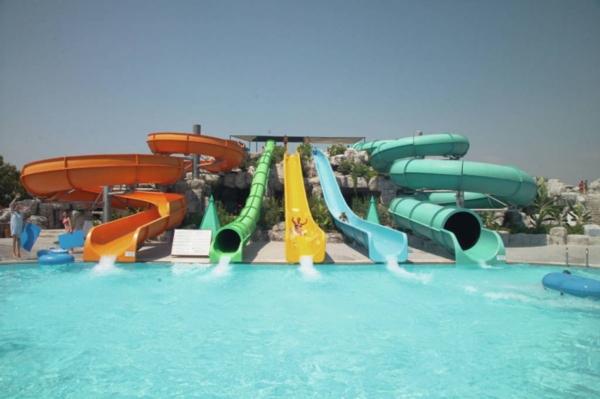 ODM Parque aquático ao ar livre Equipamento de jogos Acessórios Fibra de vidro Slides para crianças