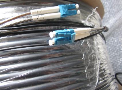 SM LC SC FC CPRI Waterproof FTTA Jumper Armored Fiber Optic Cable 7.0mm 2C 4C